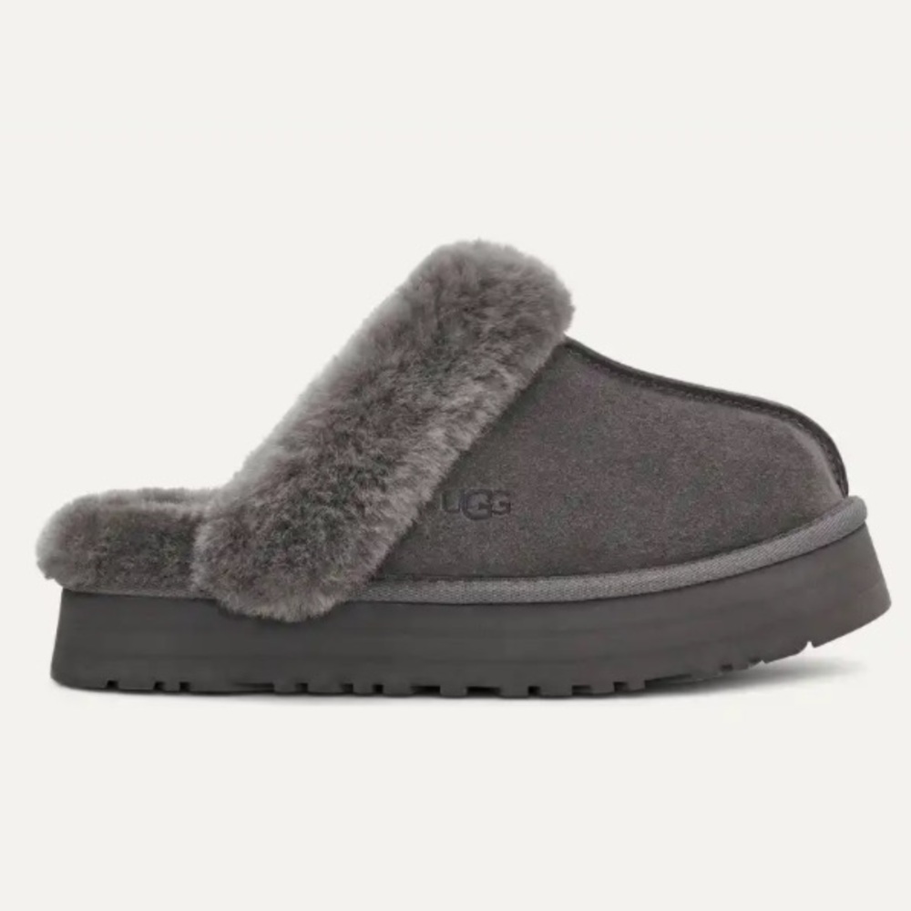 Grey platform slipper uggs ☕️🌚